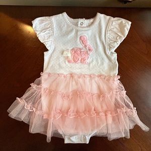 Nwot Gigil  pink and white tutu romper with bunny details